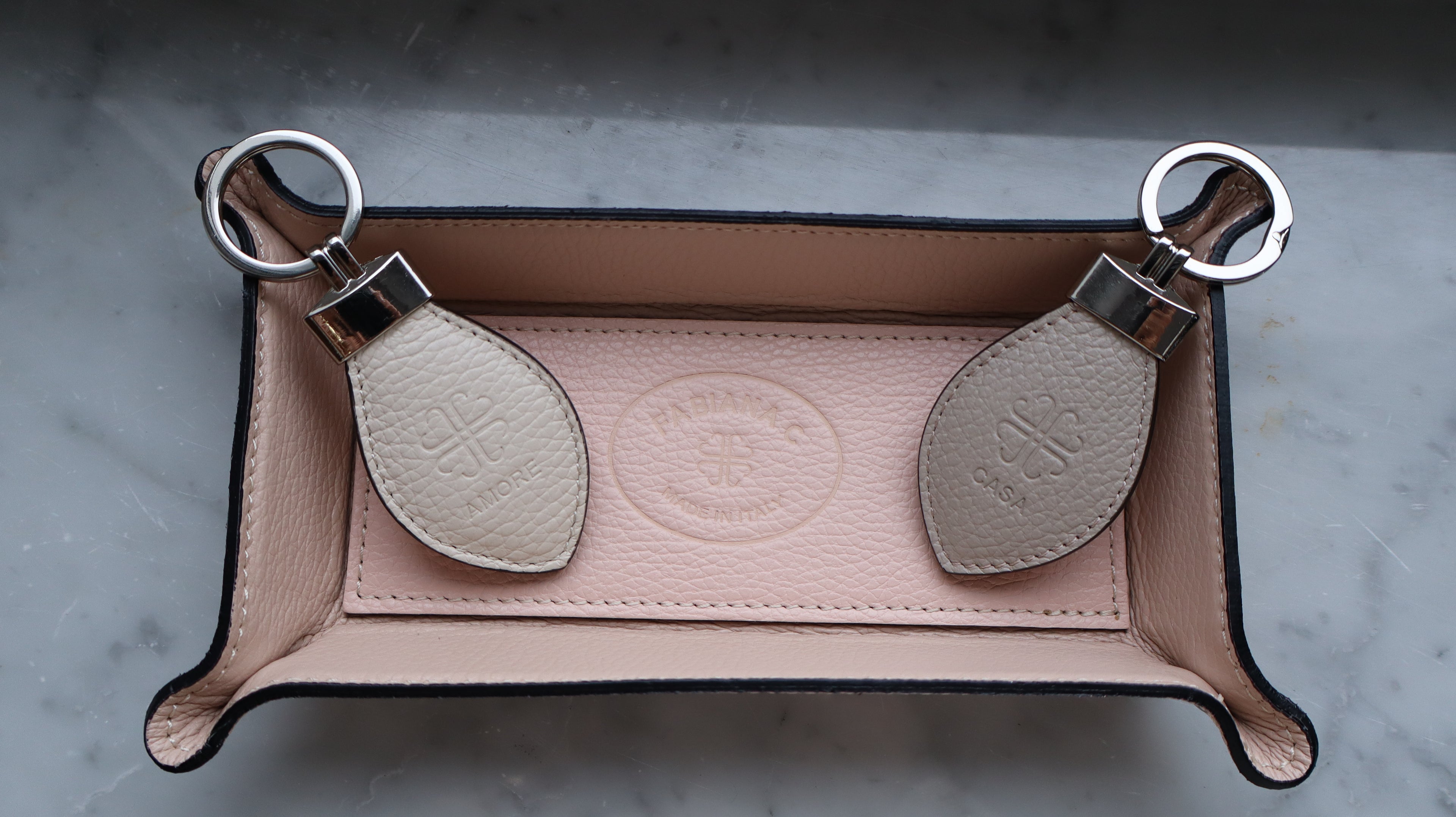 Casa Chiave — The Tuscan Leather Tray