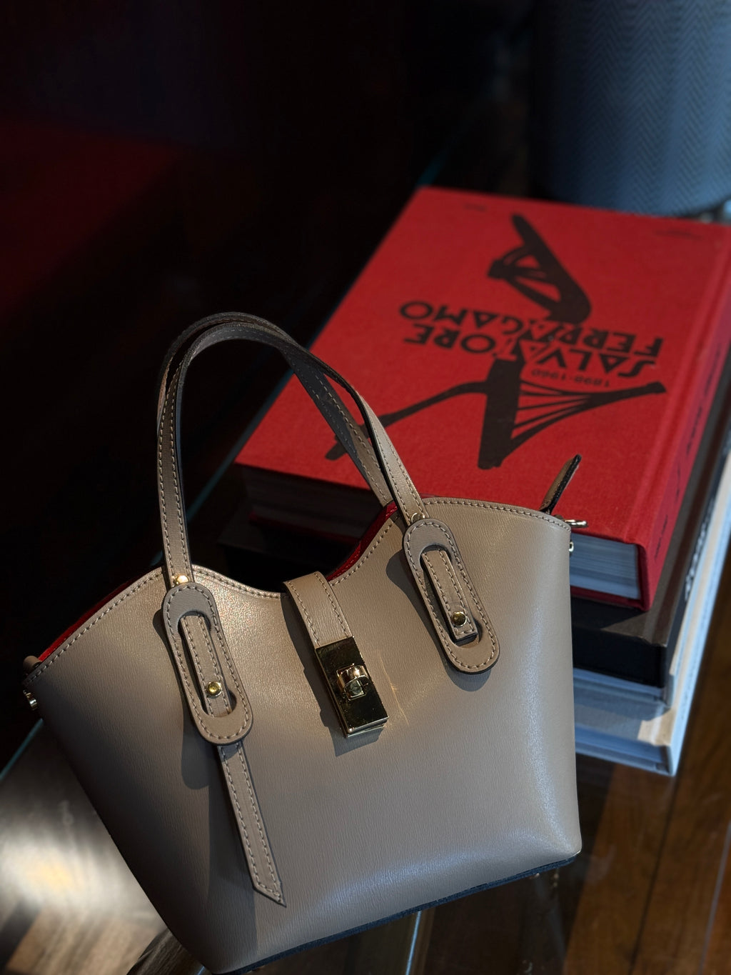 Eleganza Handbag